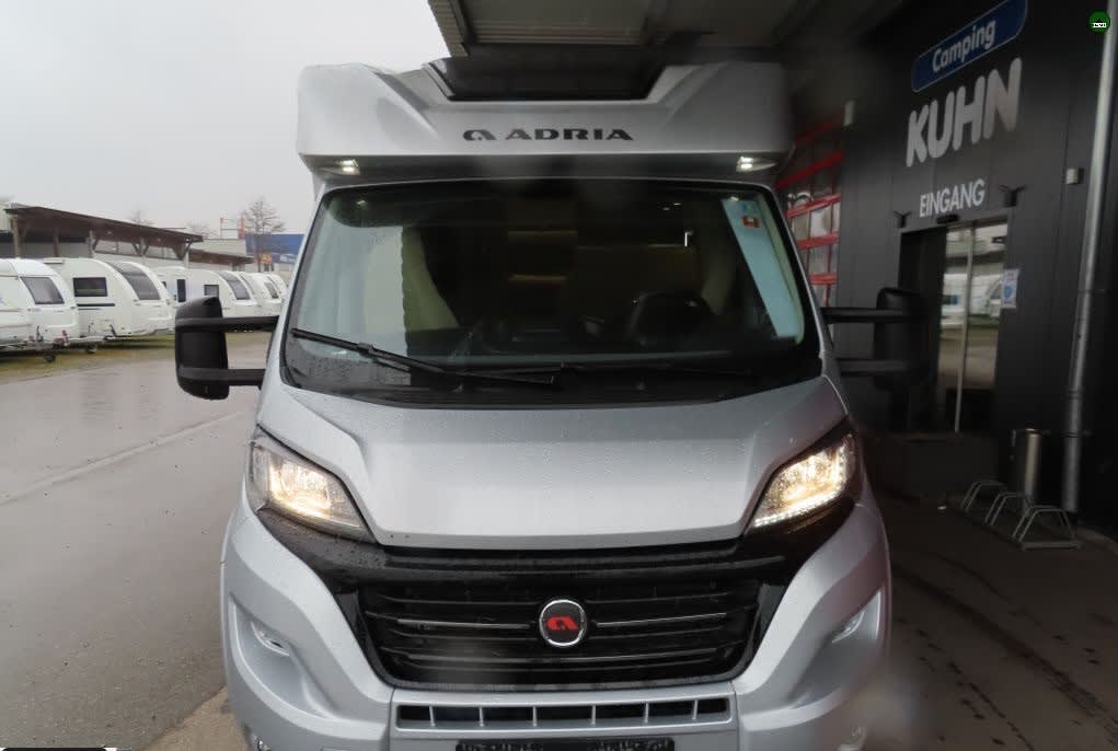 Adria Coral Supreme 670 SC ALDE