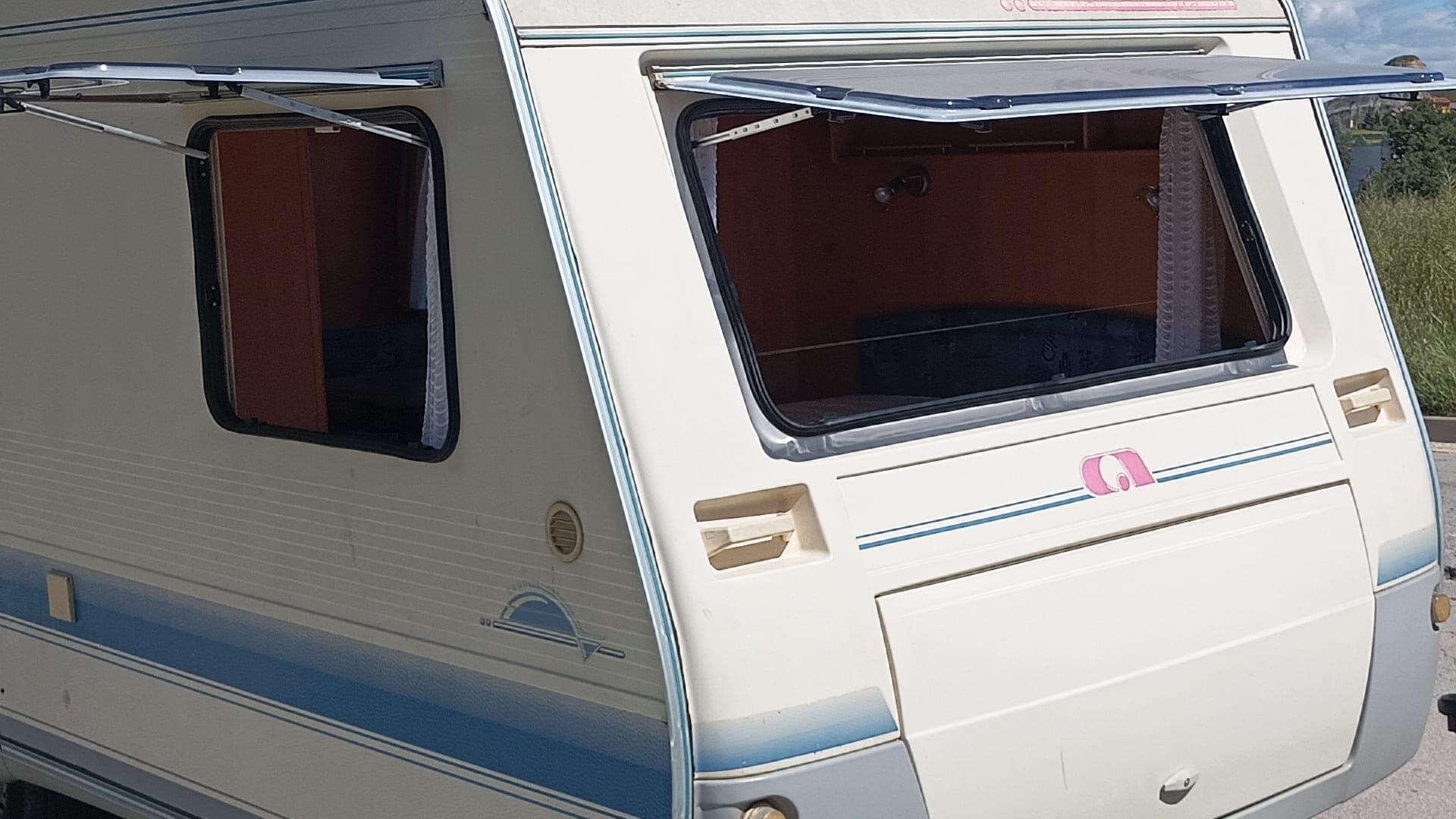 Caravana Adria B-542PK