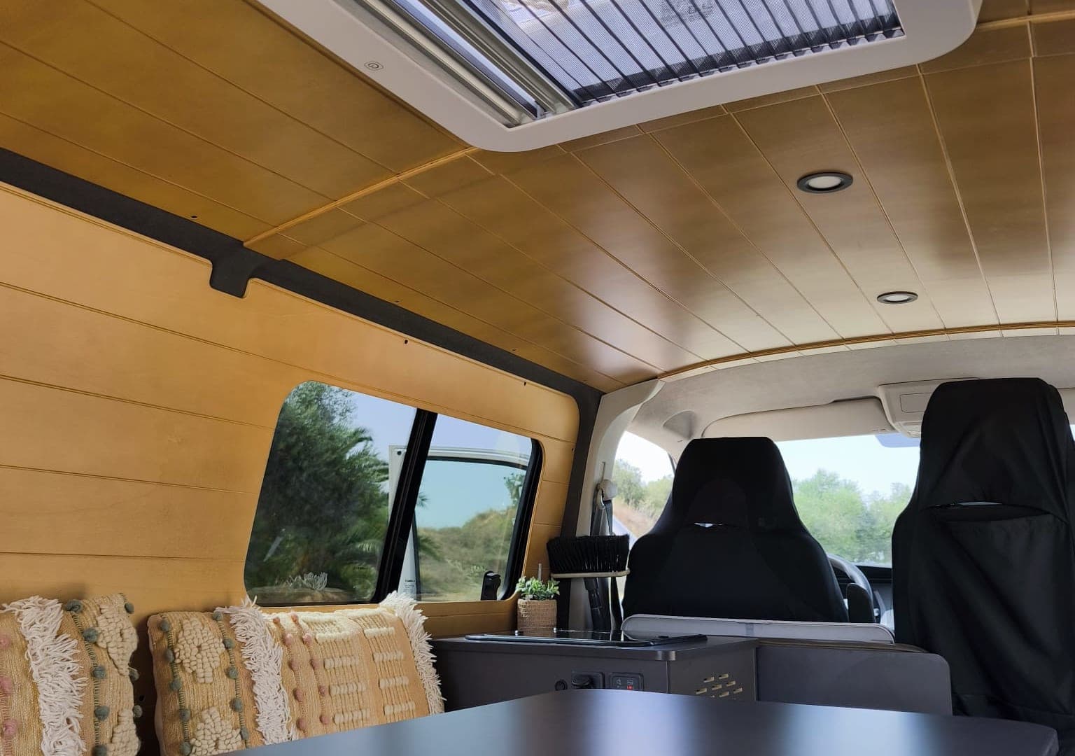 Volkswagen Transporter T6.1 Camper 2020 – Homologada como vivienda, lista para viajar