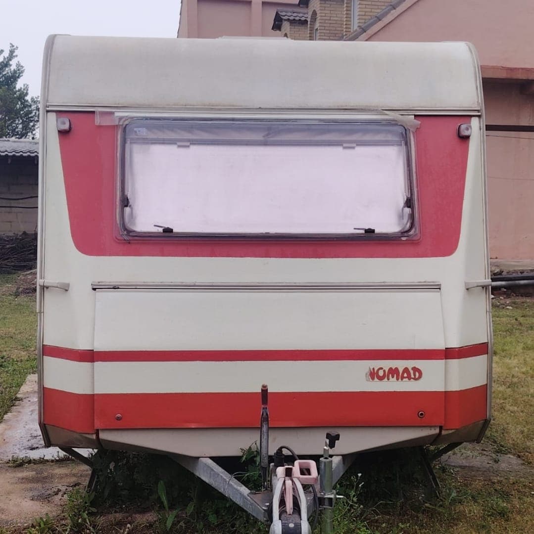 Caravana Dethleffs Nomad 460 TK + Pack Avances