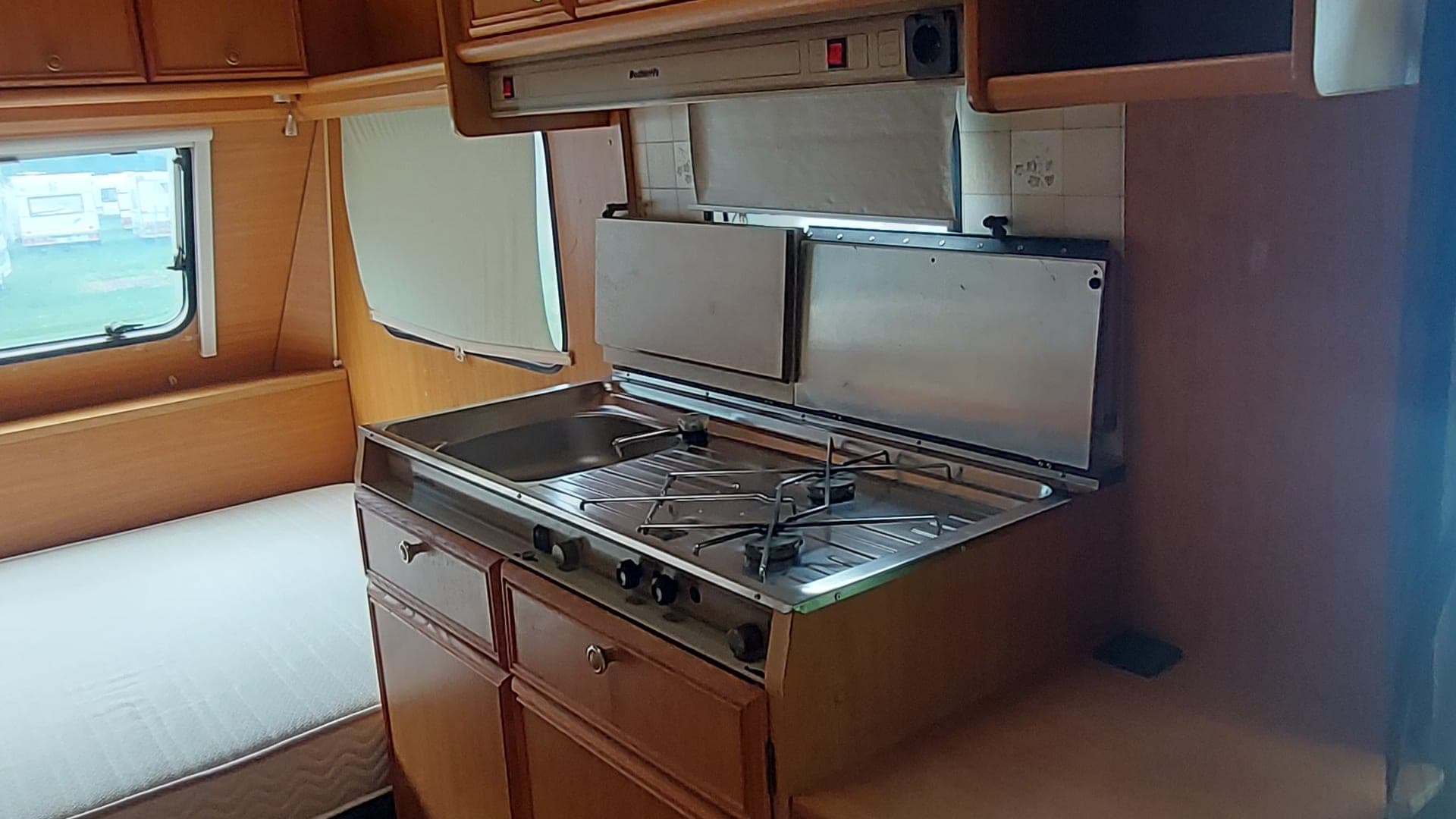 Caravana Dethleffs Nomat 485T Autónoma