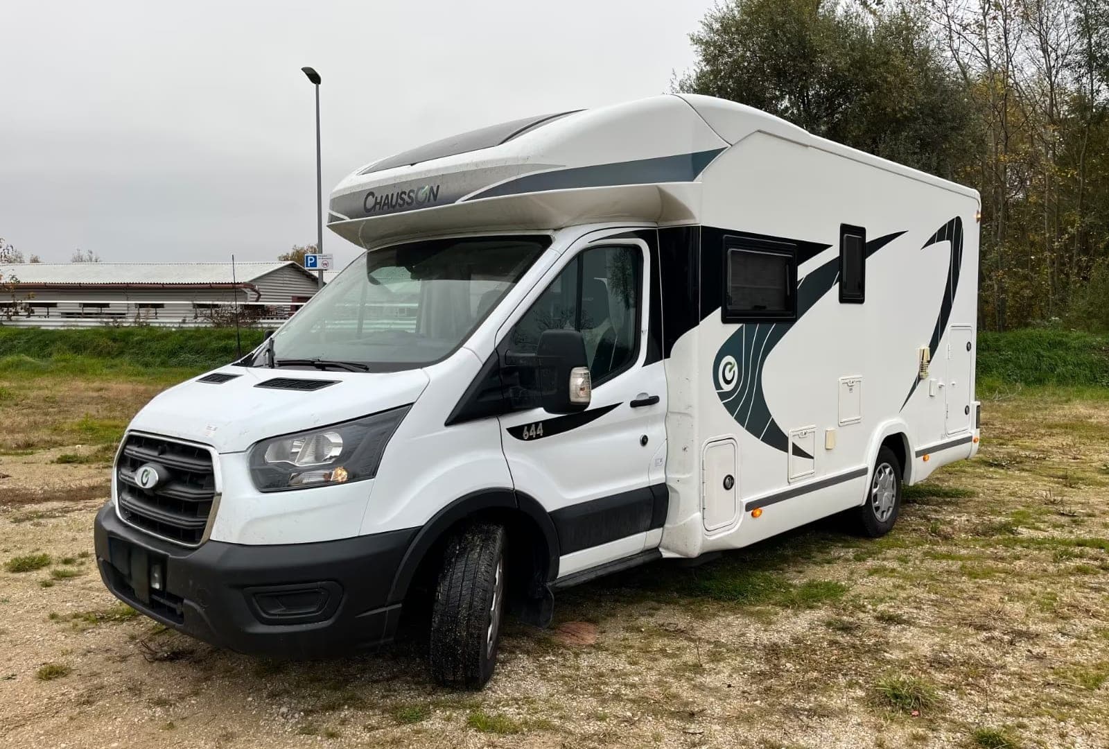 Ford Tranist Chausson