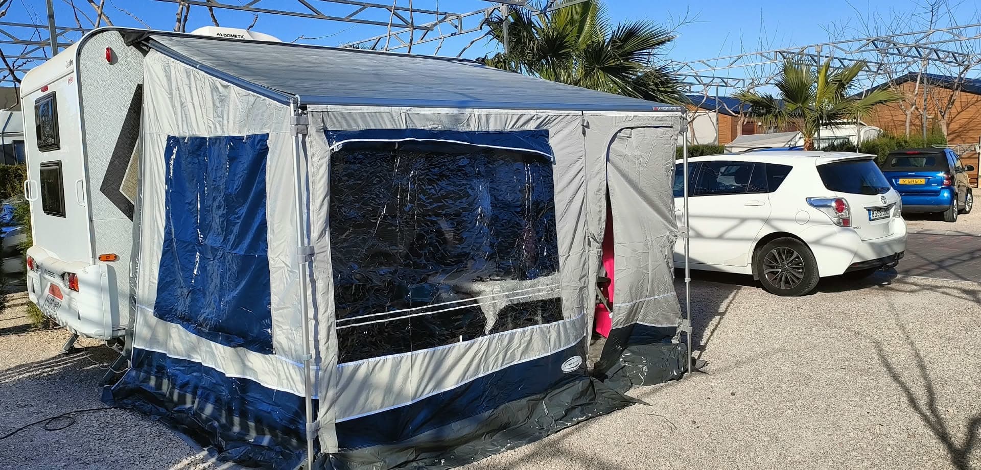 Caravana Weinsberg 400 LK (2020)